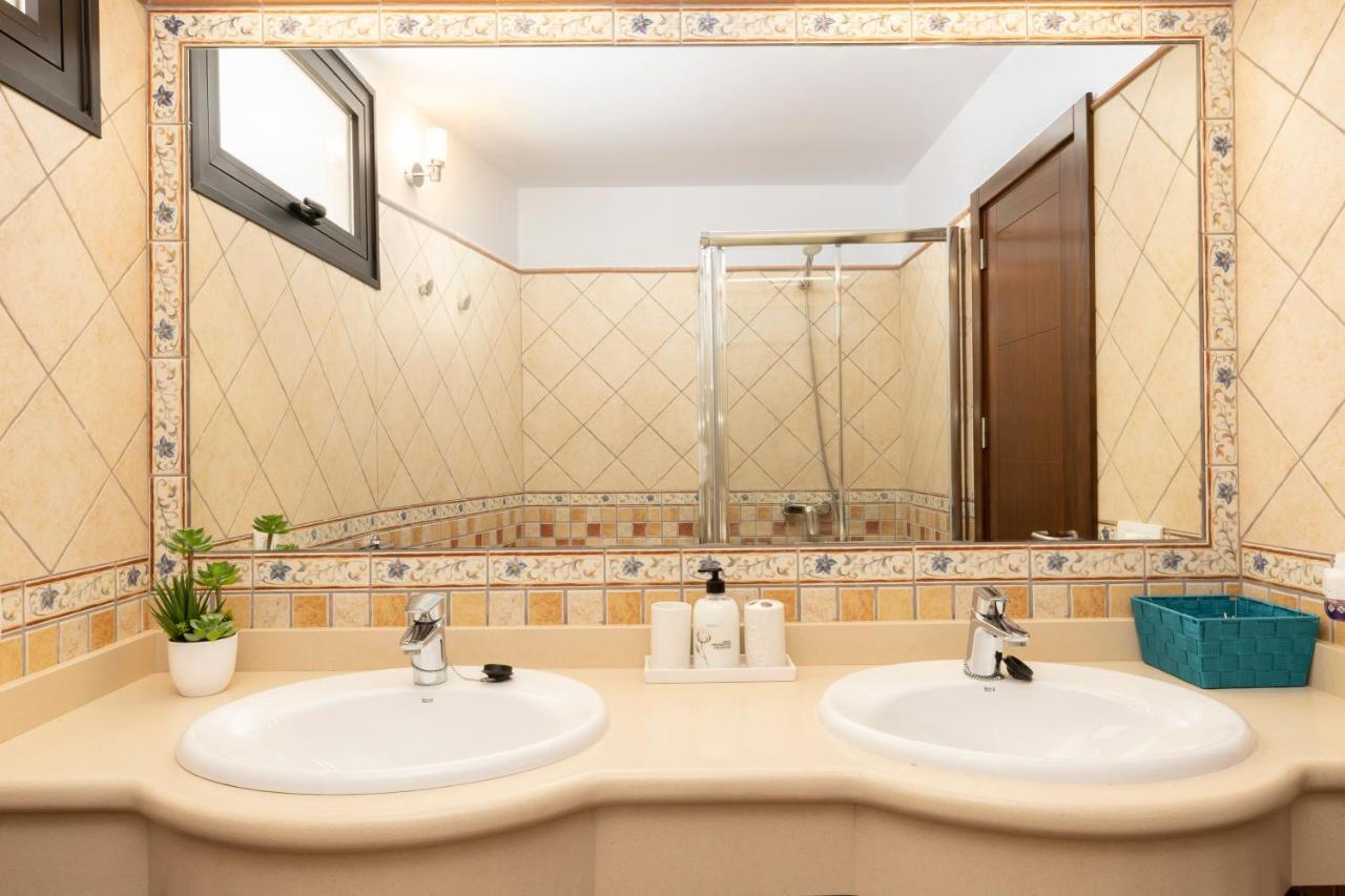 Famara House 12 Βίλα Εξωτερικό φωτογραφία